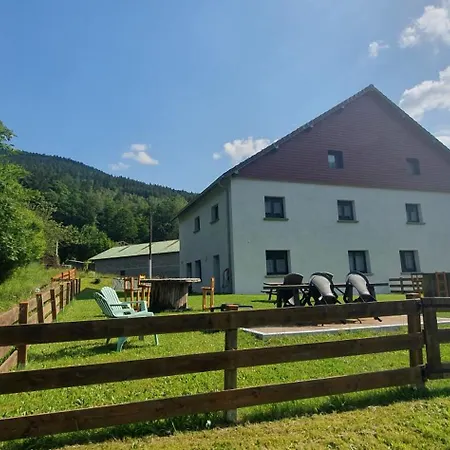 L'ecureuil 4 Etoiles アパート コルニモン